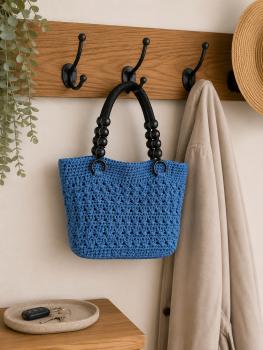 Gehäkelte Tasche grau