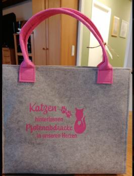 Filz Shopper mit Zipp Motiv Pfotenabdruck im Herz